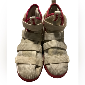 Lebron soldier XI‎ - 6.5Y
